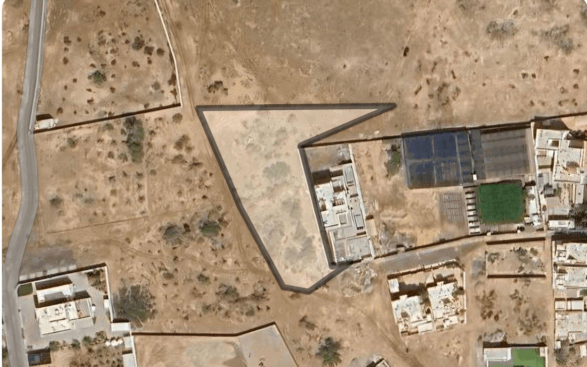 Residential Land in Qari, Barka